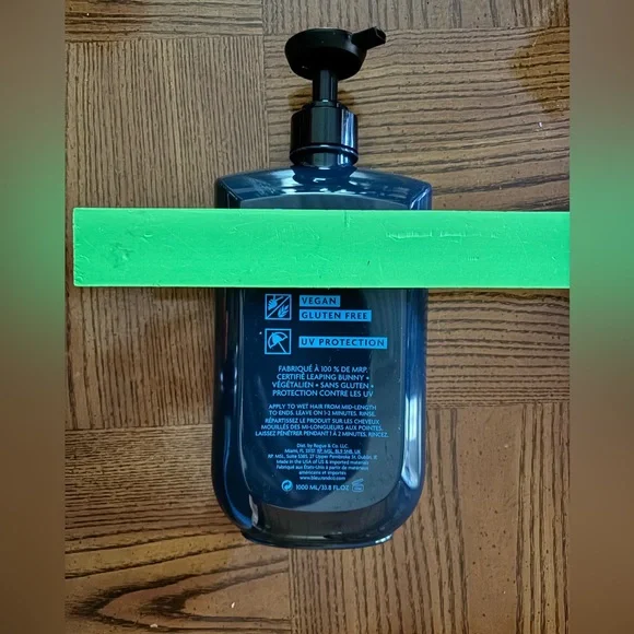 ON HOLD Shampoo and conditioner bundle - Picture 2 of 3